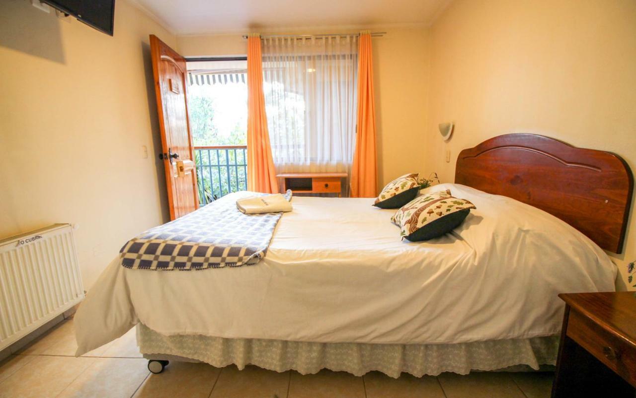 Hostal Del Rio Талька Экстерьер фото